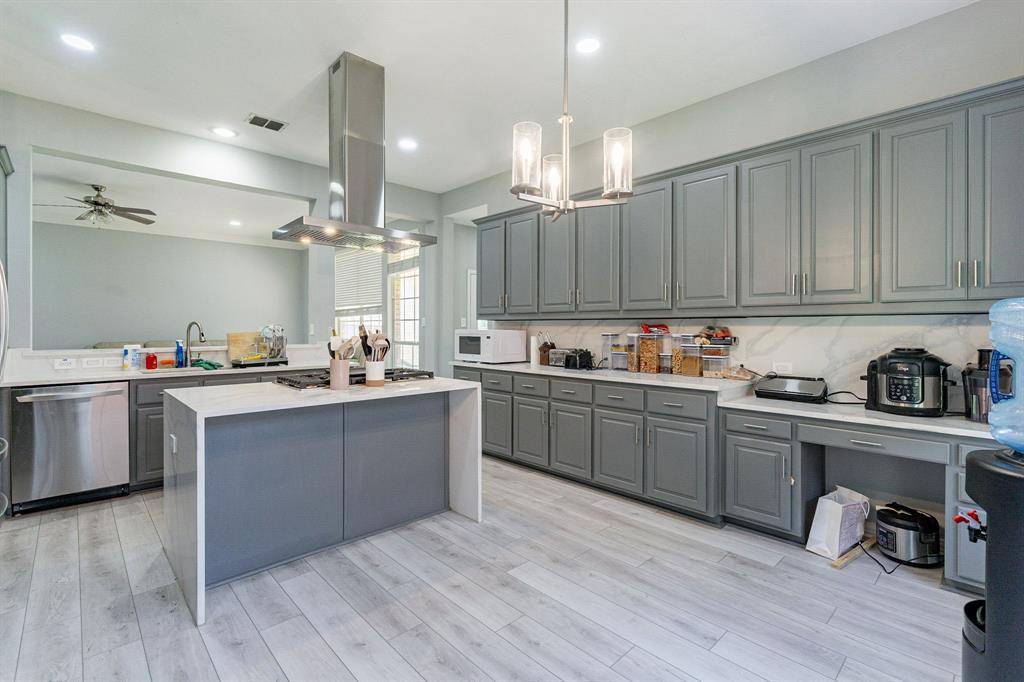 Plano, TX 75025,7728 Saragosa Creek Drive