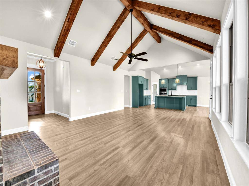 Springtown, TX 76082,10008 Valley Oak Way