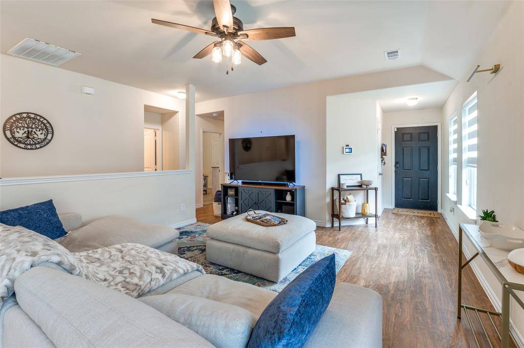 Ennis, TX 75119,3504 Robin Road