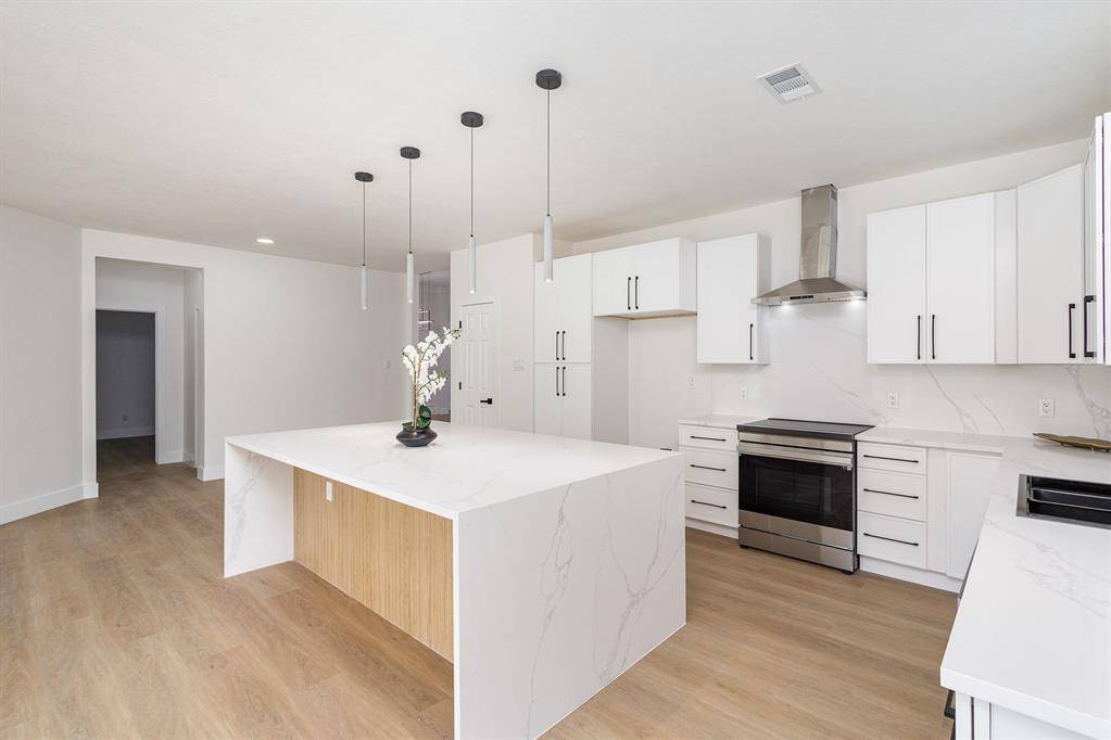 7620 Worthing Street, Dallas, TX 75252