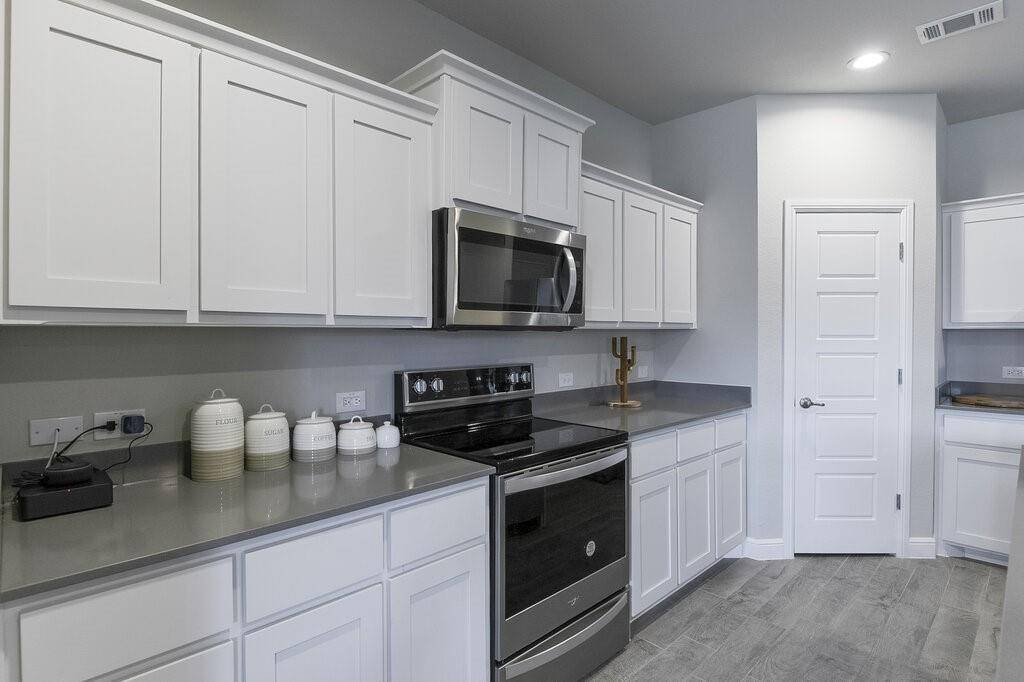Alvarado, TX 76009,704 Griffith Park Trail
