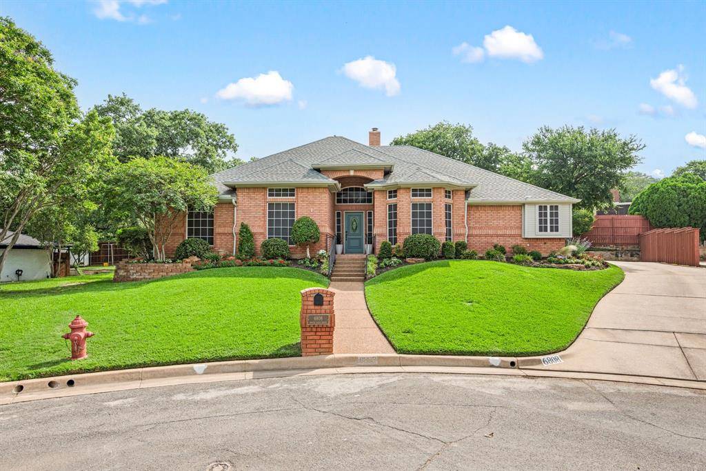 North Richland Hills, TX 76182,6808 N Oaks Drive