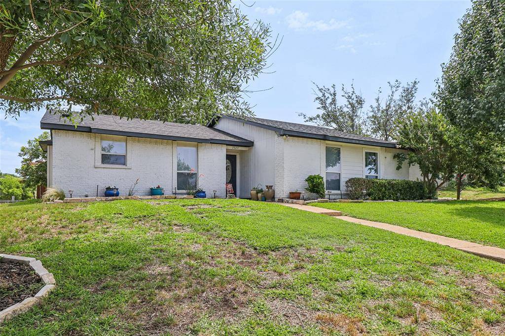 Carrollton, TX 75007,2622 Briar Hill Drive