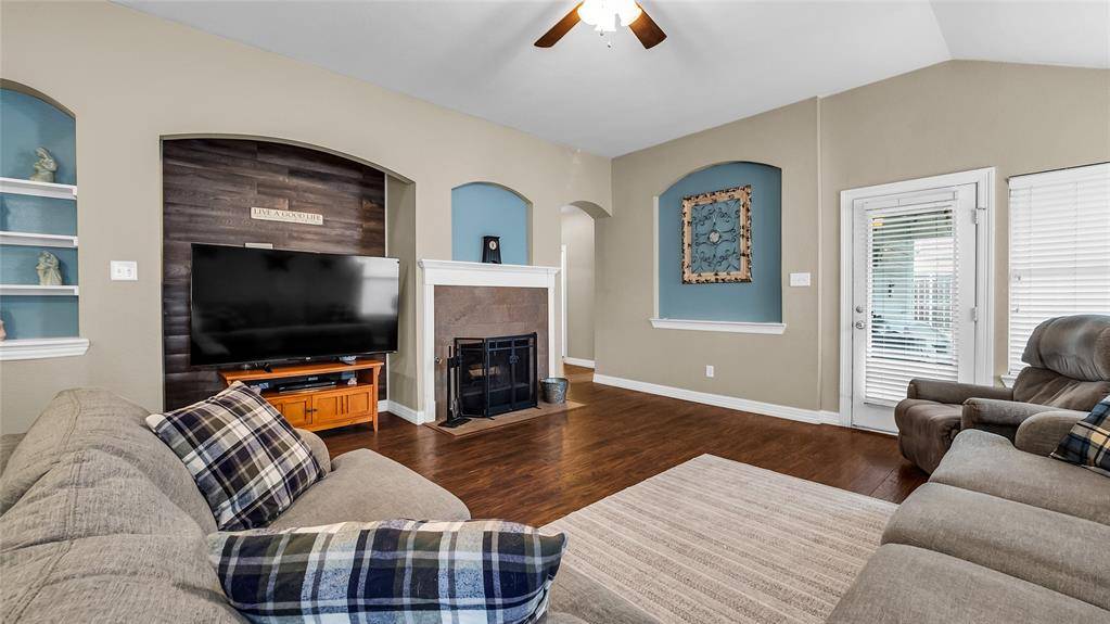 Little Elm, TX 75068,325 Redhead Drive