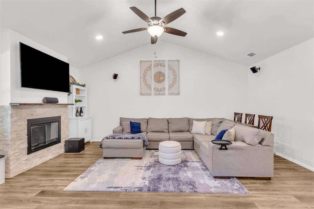 Hurst, TX 76054,2212 Hurstview Drive