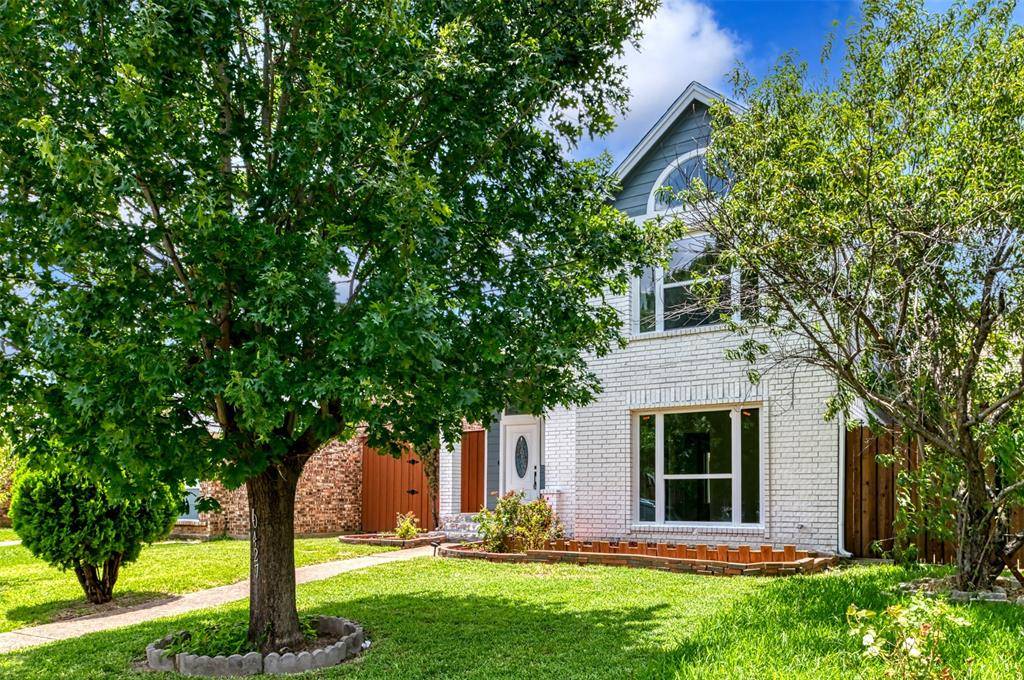 Dallas, TX 75227,10427 Woodleaf Drive