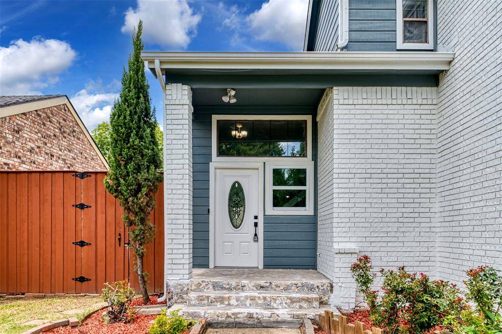Dallas, TX 75227,10427 Woodleaf Drive