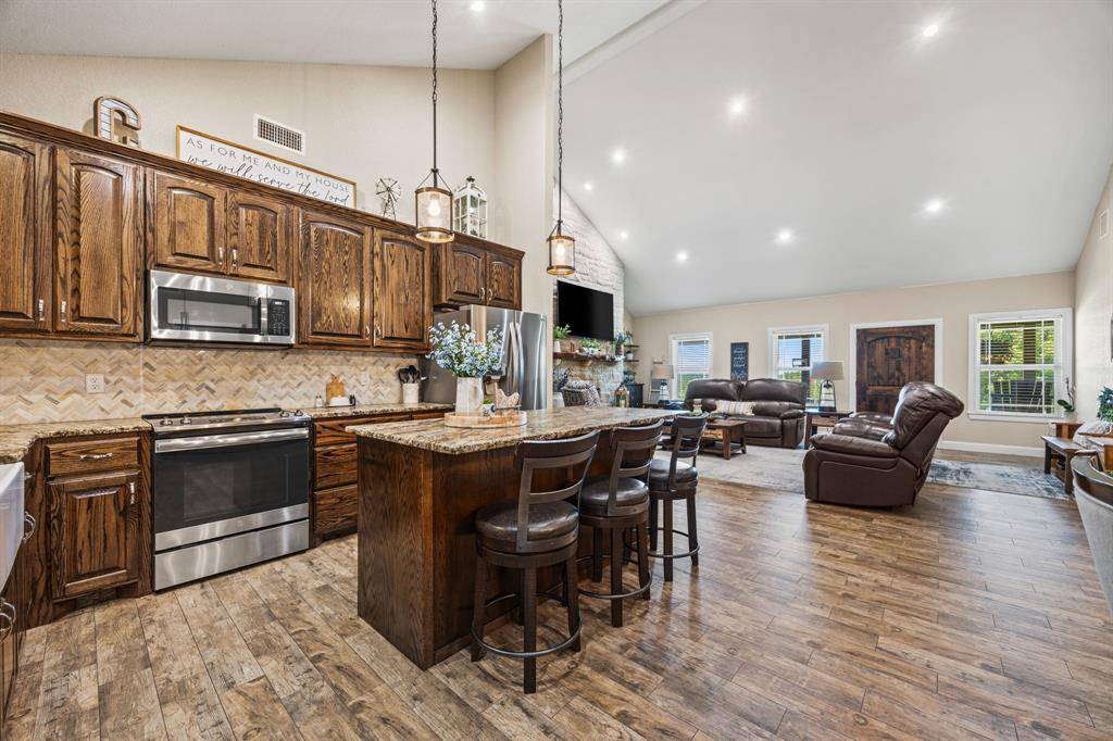 Springtown, TX 76082,136 N Bronco Court