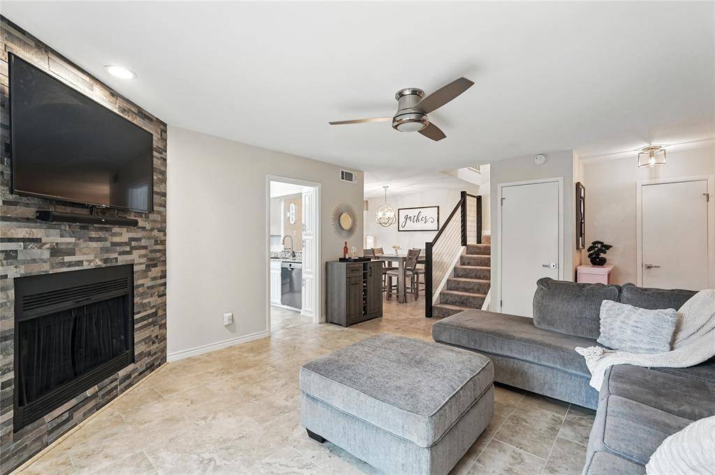 Farmers Branch, TX 75234,14800 Enterprise Drive #19B