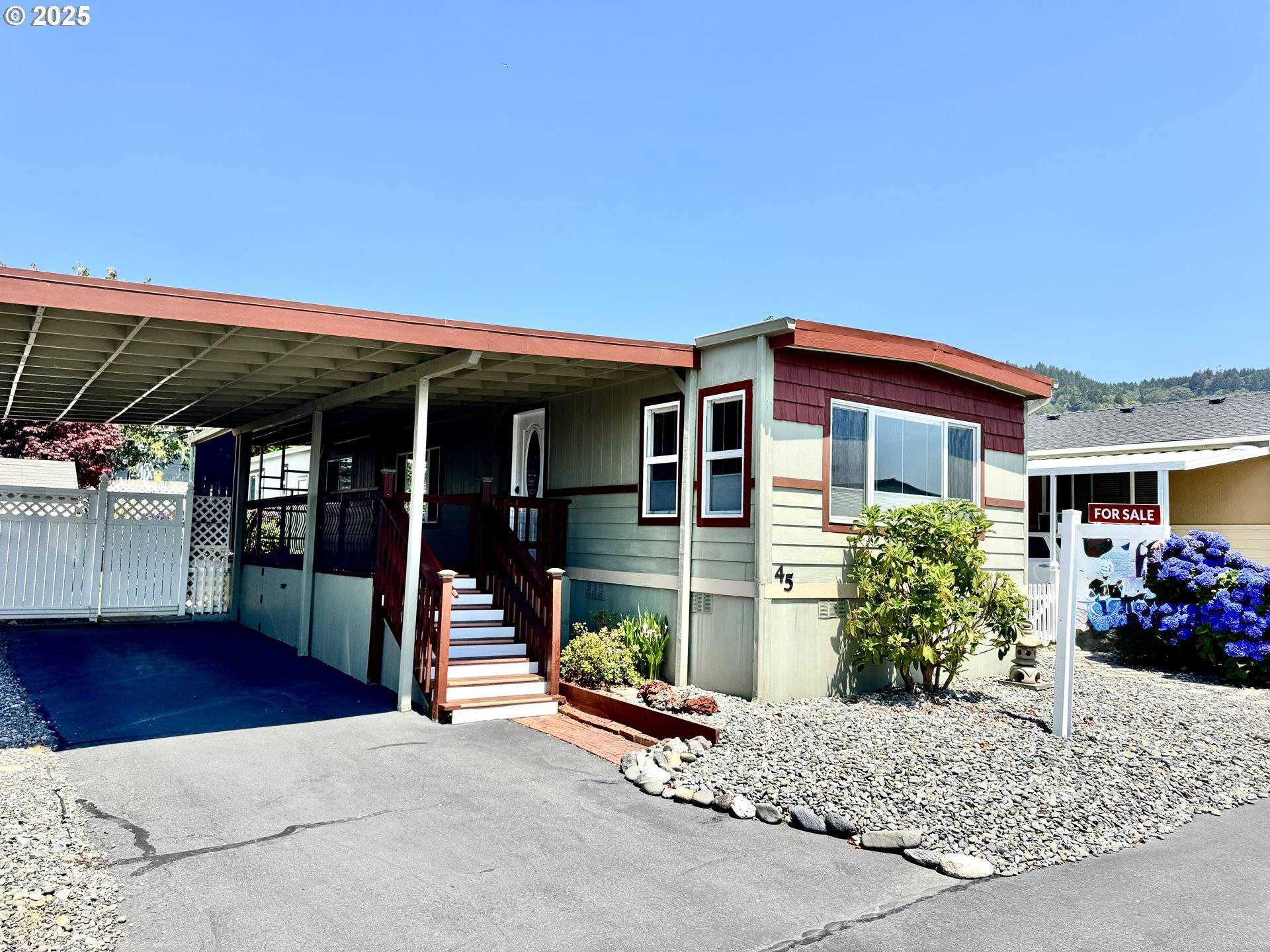 15889 SUNSET STRIP #45, Brookings, OR 97415