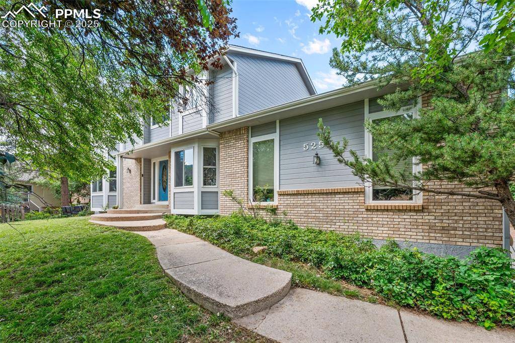 Colorado Springs, CO 80919,5255 Champagne DR