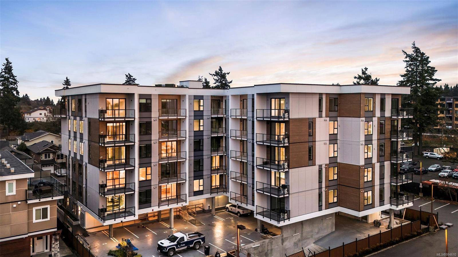 Langford, BC V9B 7C7,2770 Winster Rd #608