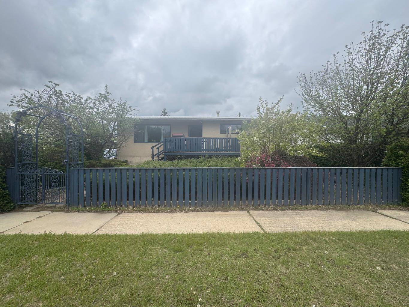 Blackfalds, AB T0M0J0,5210 Waghorn