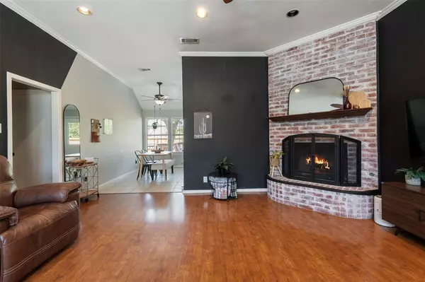 Denton, TX 76207,304 W Windsor Drive