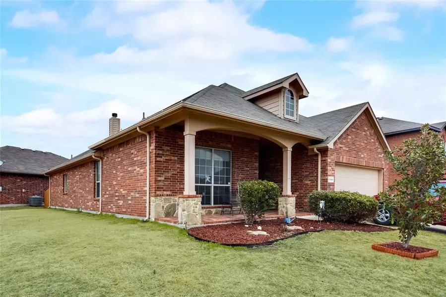 10928 Hawks Landing Road, Fort Worth, TX 76052