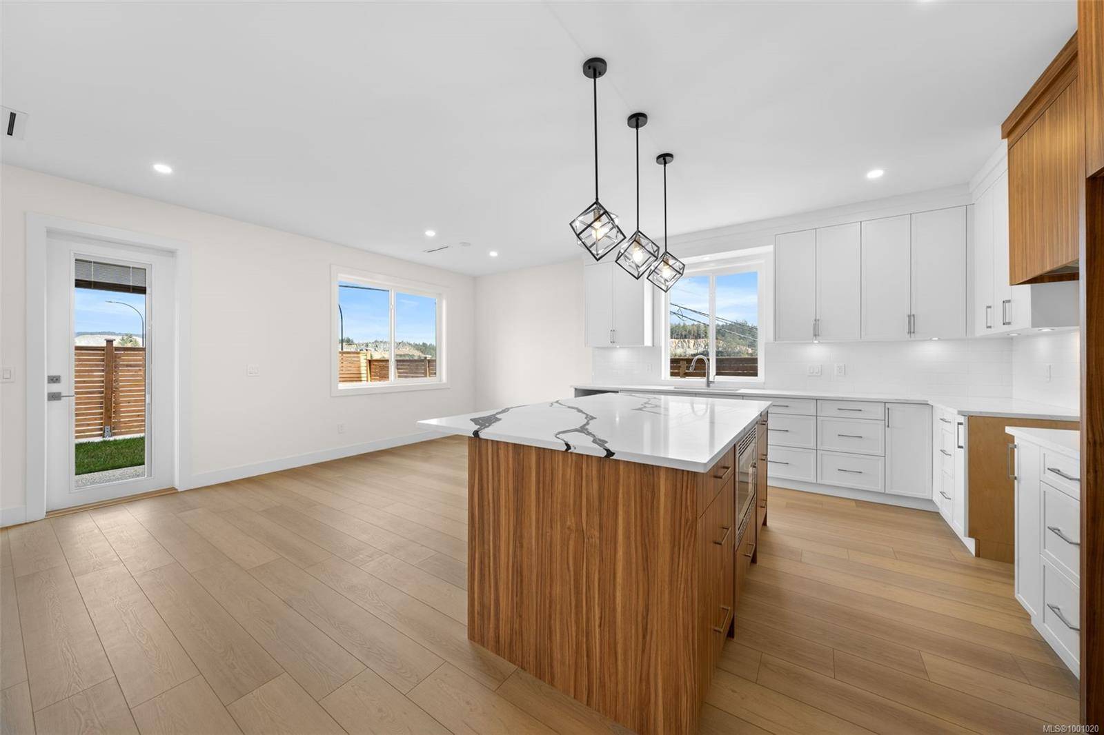 Langford, BC V9B 6W2,2307 Swallow Pl