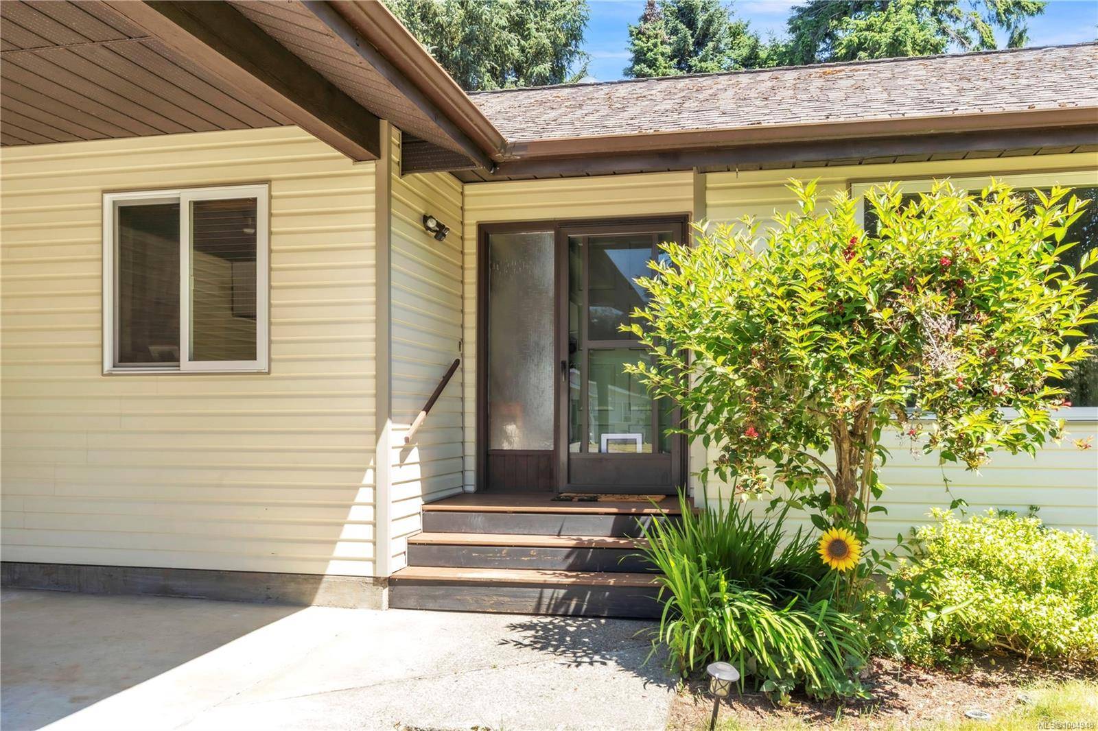 Sooke, BC V9Z 0P6,1985 Saunders Rd