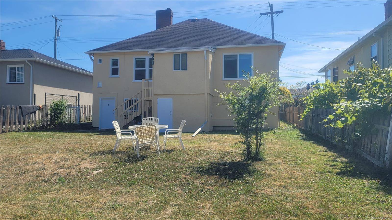 Saanich, BC V9A 1B8,136 Burnside Rd W