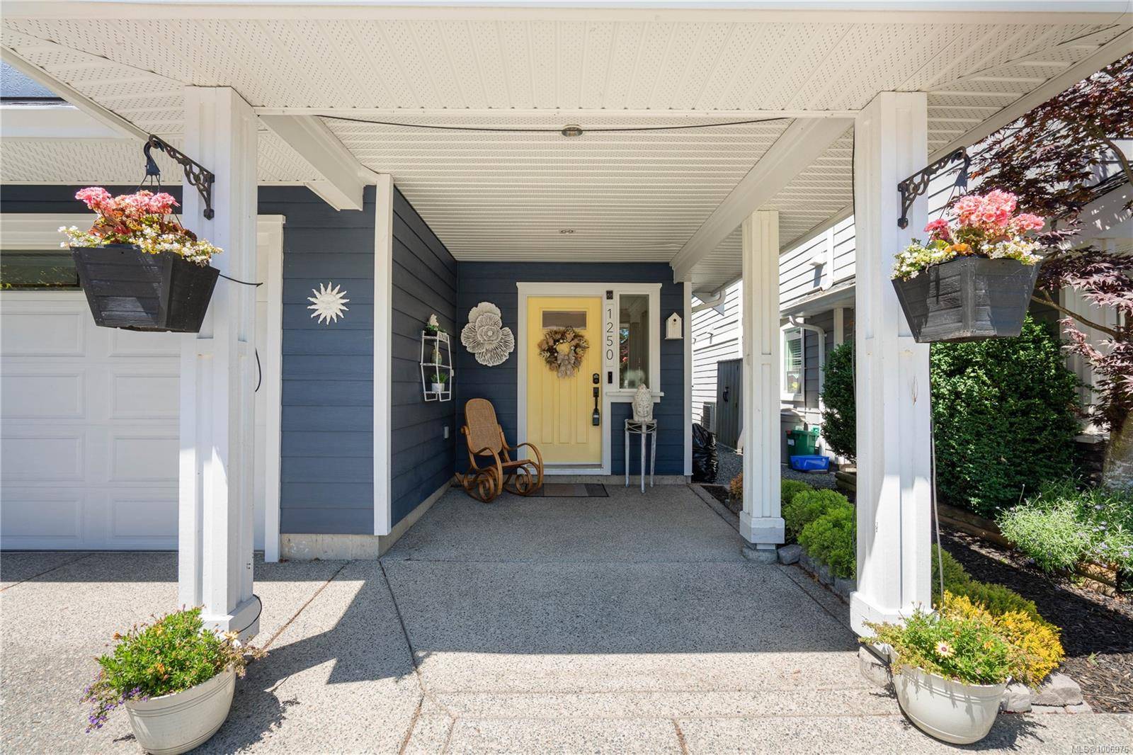 Langford, BC V9B 4G9,1250 Parkdale Creek Gdns