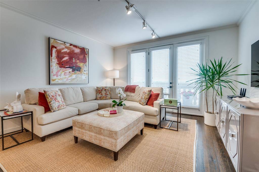 8616 Turtle Creek Boulevard #421, Dallas, TX 75225