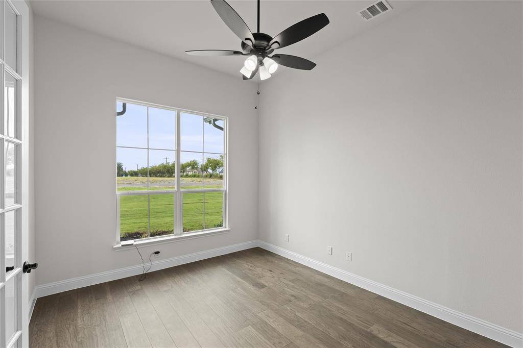 Van Alstyne, TX 75495,117 Carly Lane
