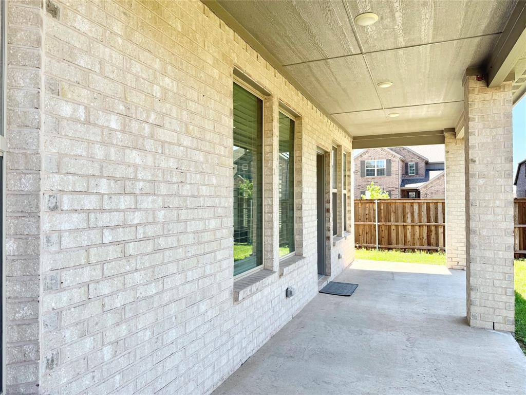 Fort Worth, TX 76131,421 Acton Avenue