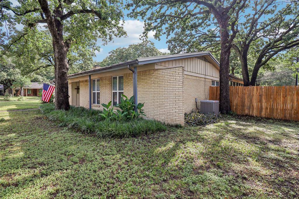 Hurst, TX 76053,236 Cooper Drive