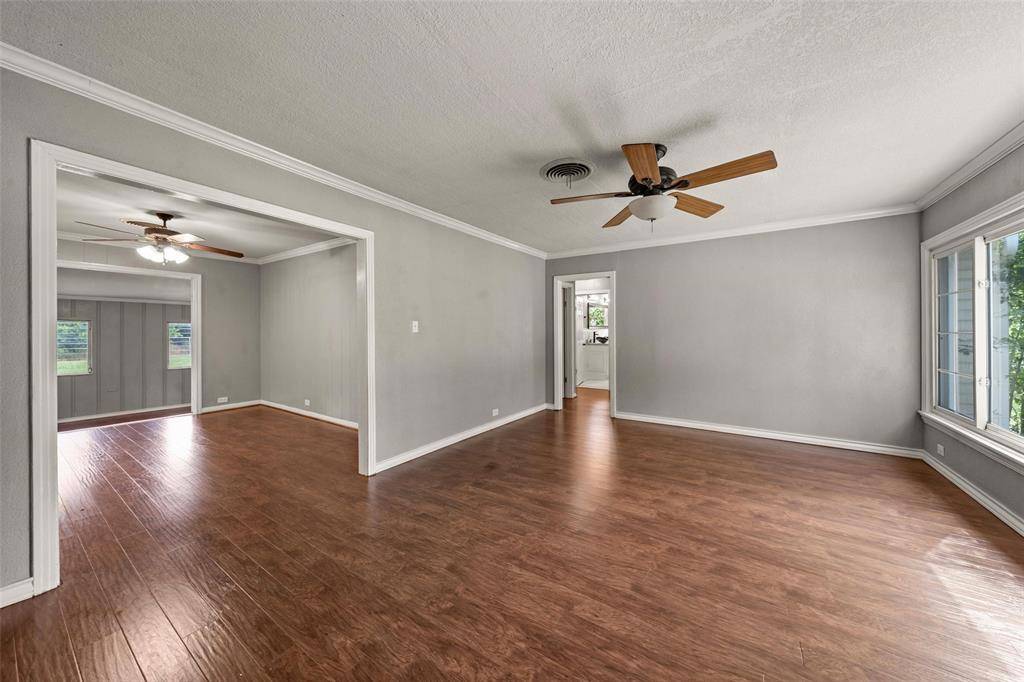 Mart, TX 76664,1403 E Texas Avenue