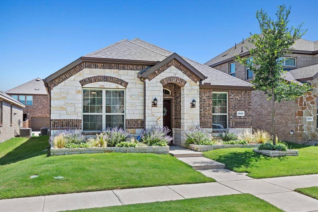 Celina, TX 75009,1512 Bennington Lane