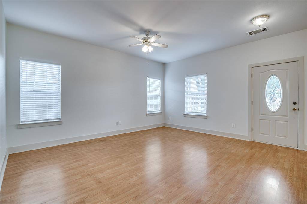 Forney, TX 75126,115 W Main Street