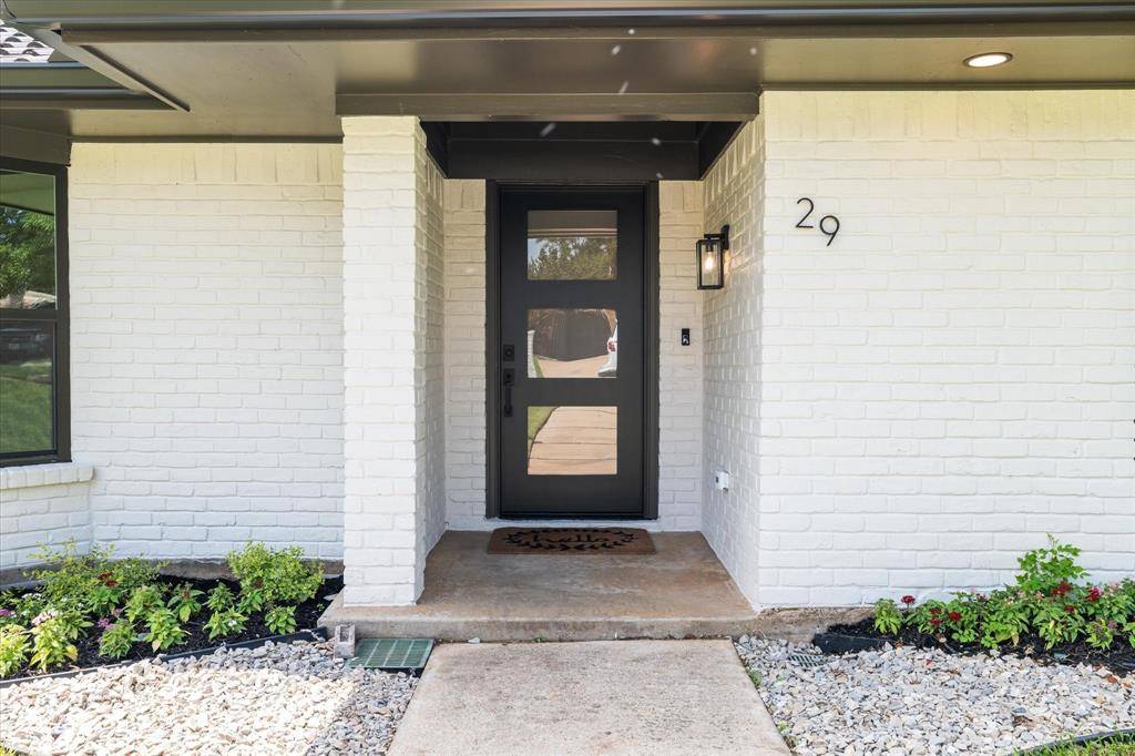 Trophy Club, TX 76262,29 Crestwood Drive