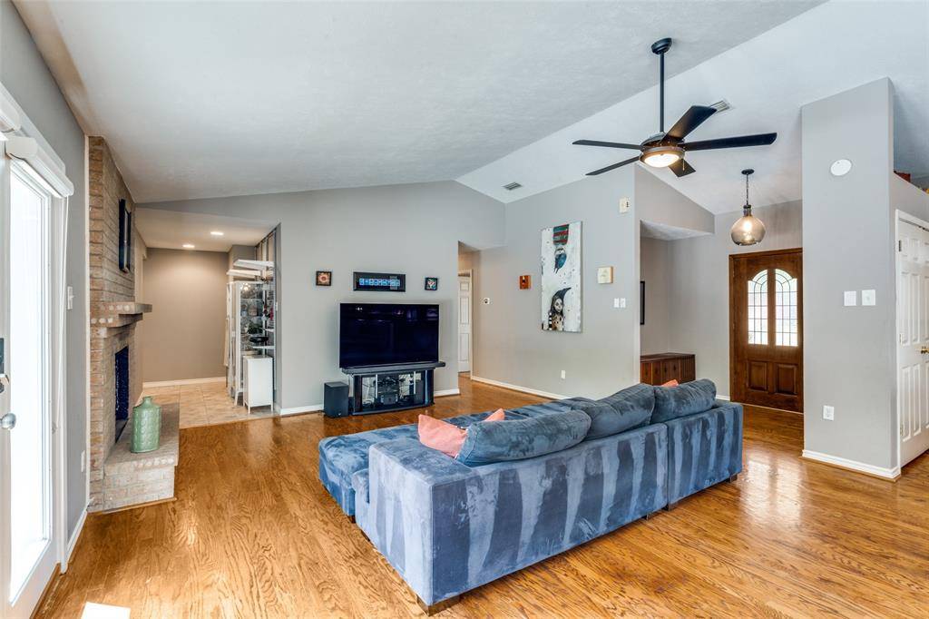 Richardson, TX 75080,421 Valley Glen Place