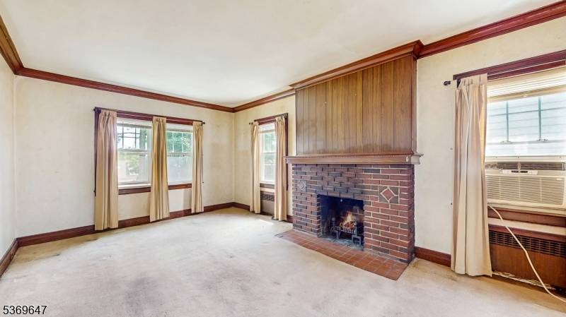 West Orange Twp., NJ 07052,4 Yale Ter