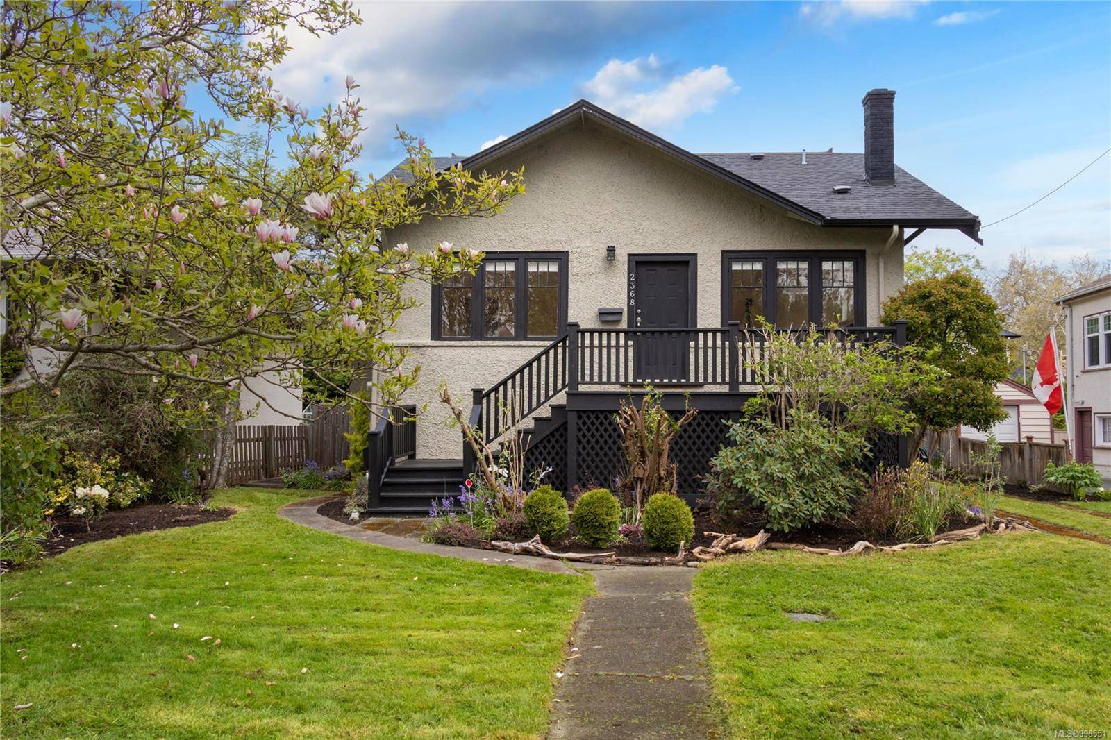 2368 Rosario St, Oak Bay, BC V8S 2W8