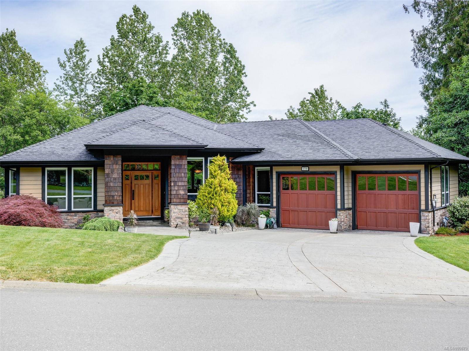 1738 Texada Terr, North Saanich, BC V8L 6B1