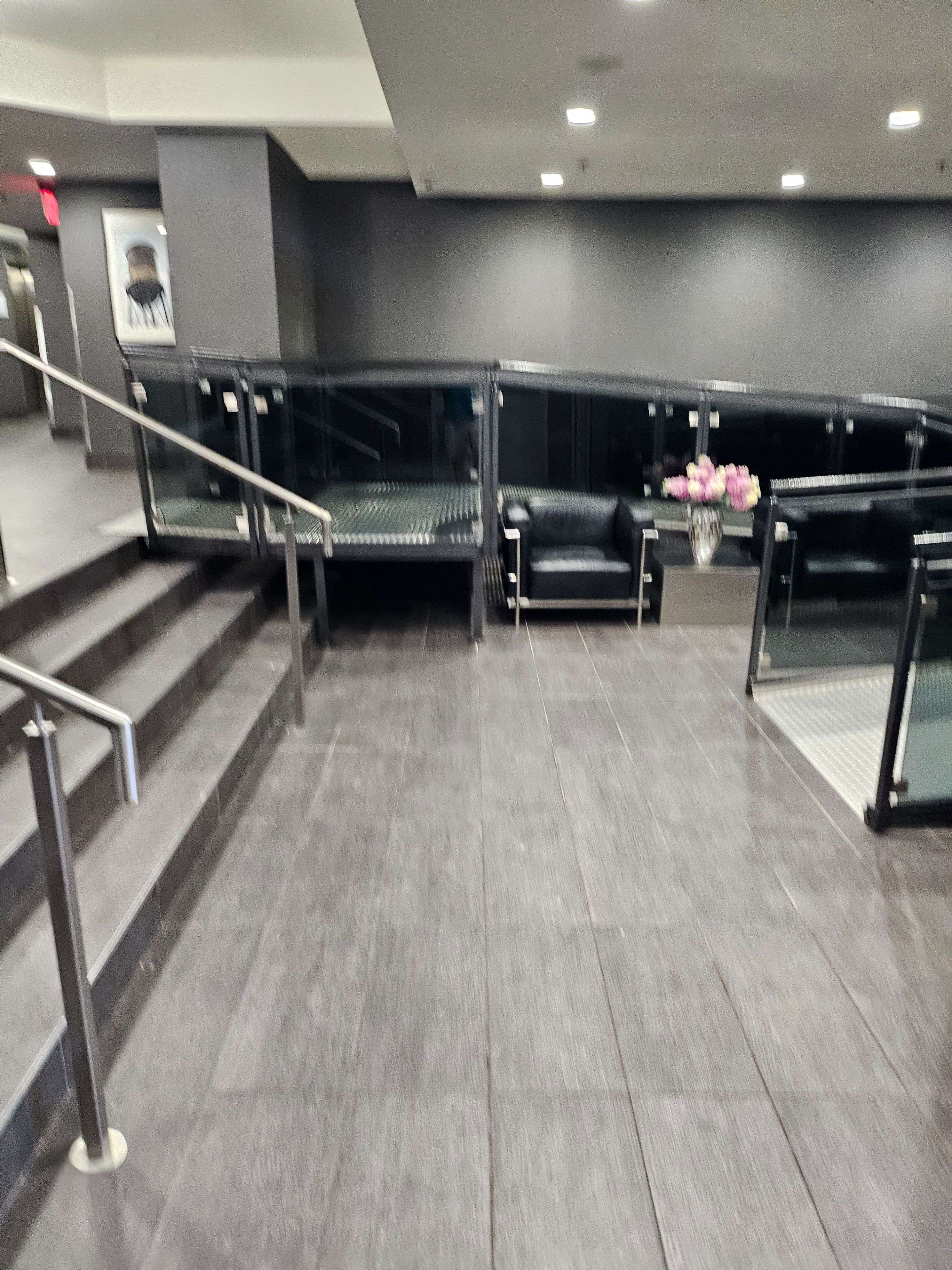 Toronto W02, ON M6H 4K6,816 LANSDOWNE AVE #1408