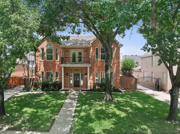 2713 Indian Oak Drive, Grapevine, TX 76051
