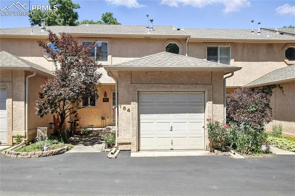 164 Creekside LN, Colorado Springs, CO 80906