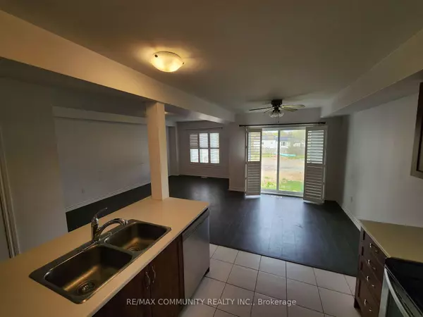 Loyalist, ON K0H 2H0,27 Tegan CT