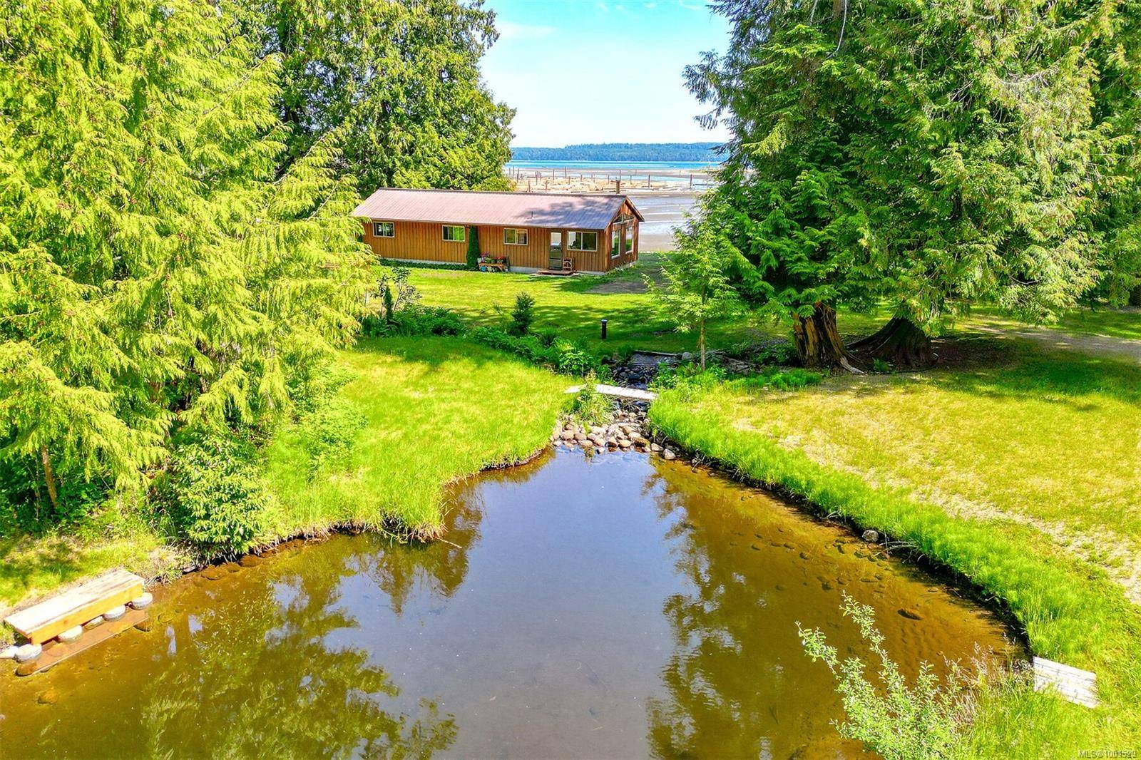 Fanny Bay, BC V0R 1W0,634 Curran Rd
