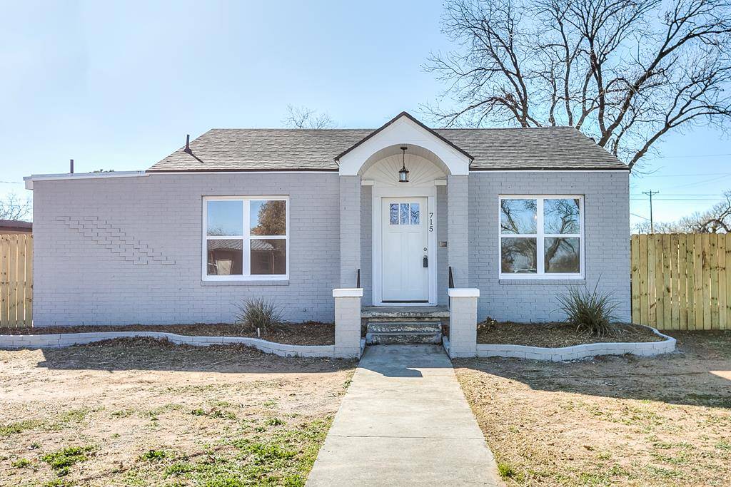 715 N Monroe St, San Angelo, TX 76901