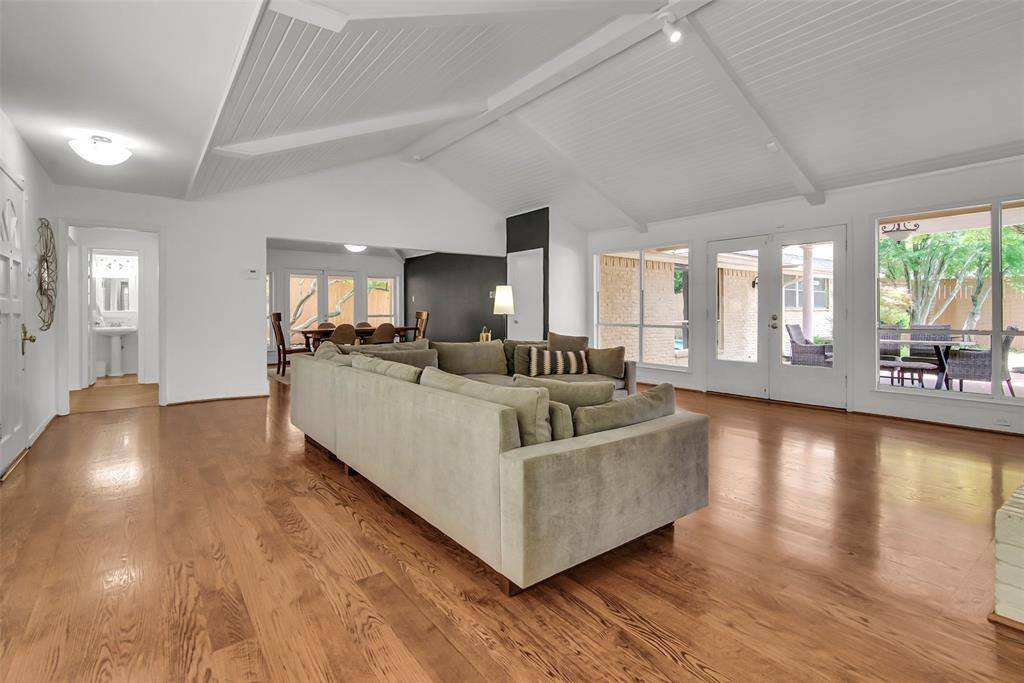 Dallas, TX 75238,9318 Trail Hill Drive