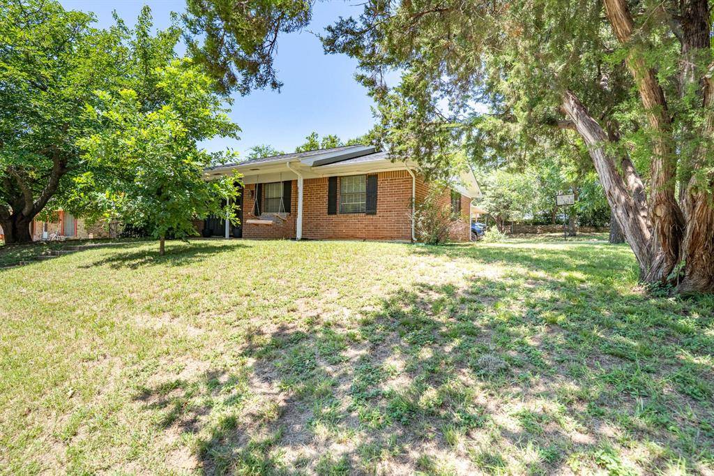 Weatherford, TX 76086,1102 Julie Street