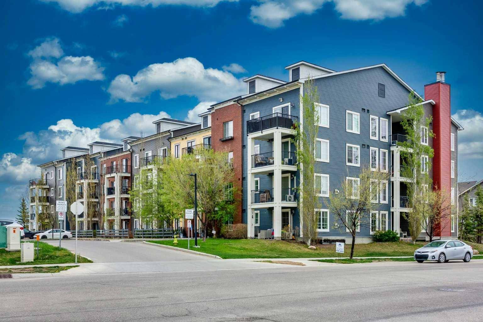 Calgary, AB T2Z 4R2,755 Copperpond BLVD SE #1113