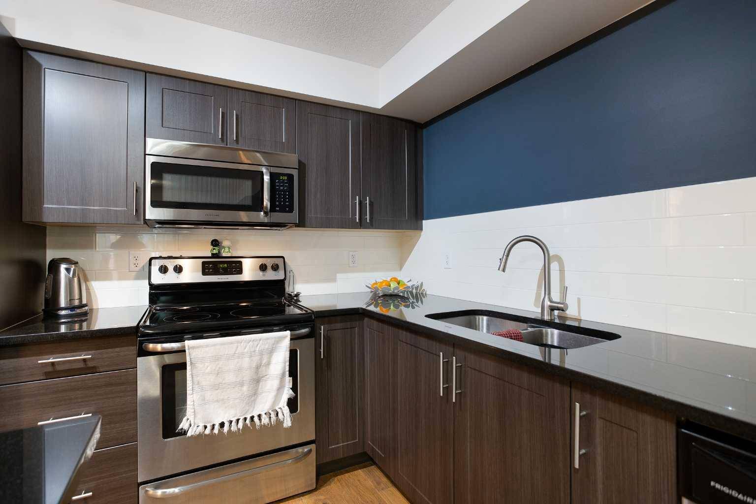 Calgary, AB T2Z 4R2,755 Copperpond BLVD SE #1113