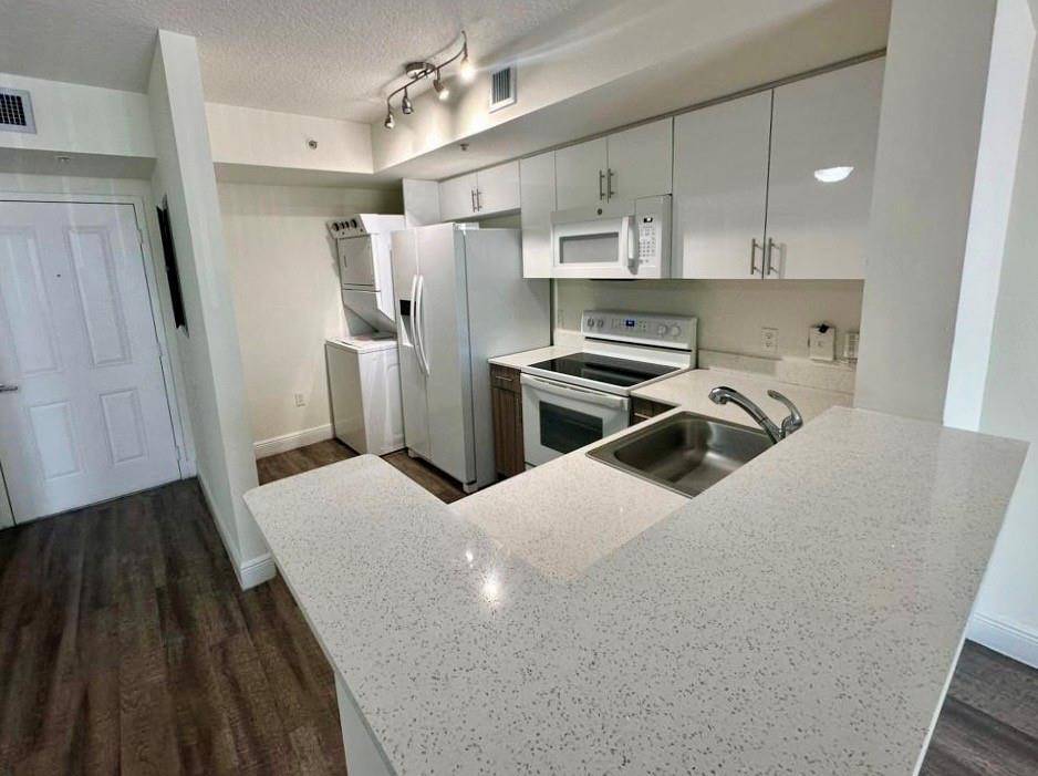 18335 NW 68 Ave #255-119, Hialeah, FL 33015