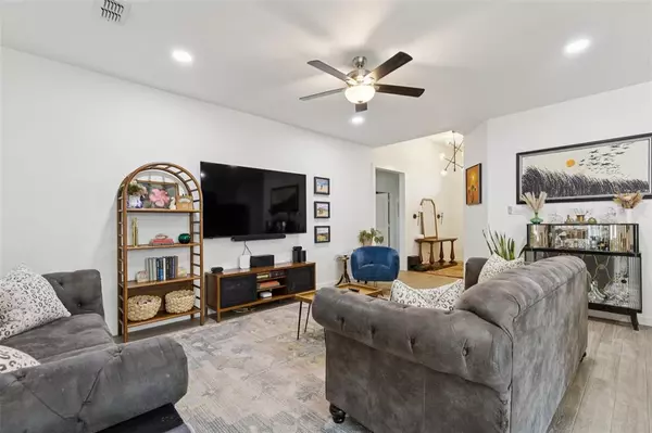 Azle, TX 76020,100 Tall Meadow Street