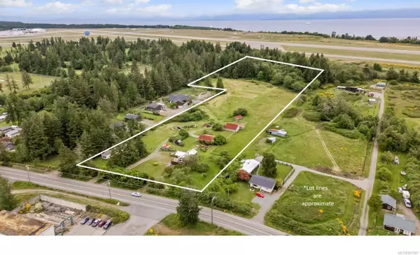 818 Knight Rd, Comox, BC V9M 3T2