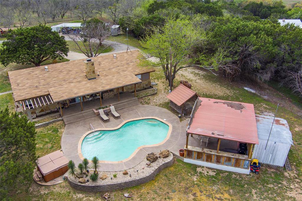 801 Prachyl Road, Weatherford, TX 76087