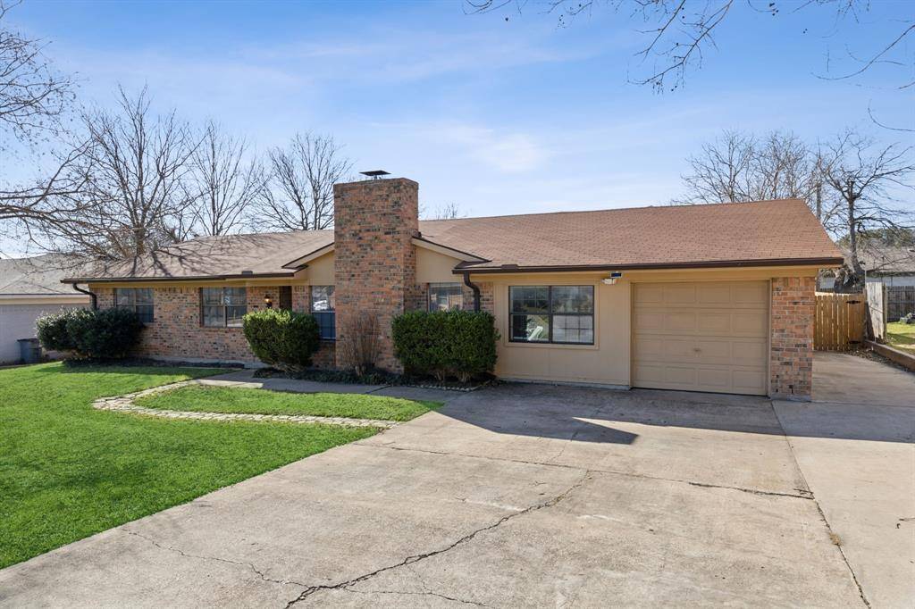Benbrook, TX 76126,212 Childers Avenue